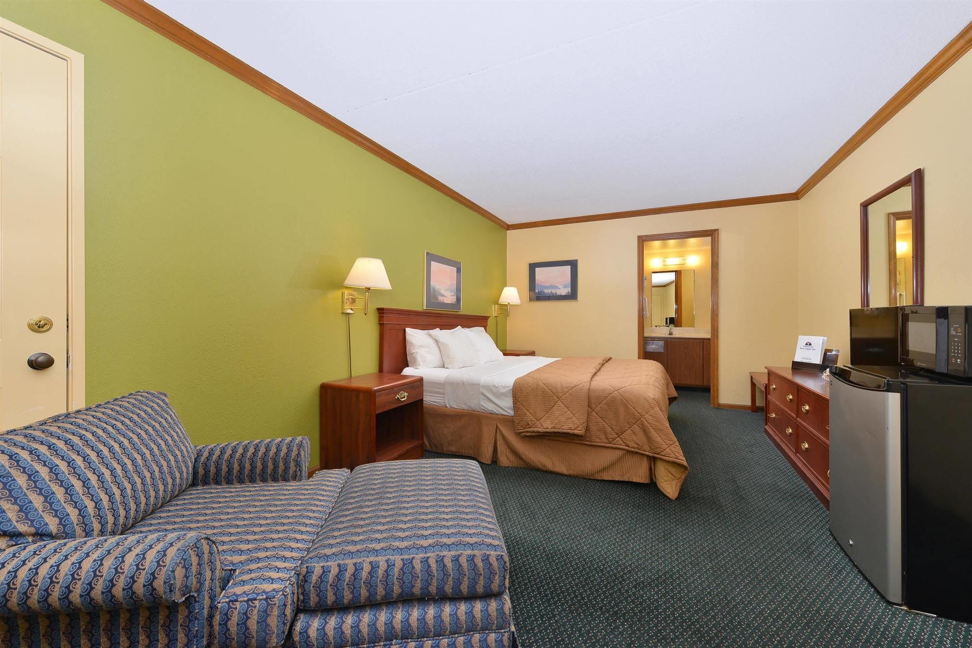 Americas Best Value Inn Maumee/Toledo Esterno foto