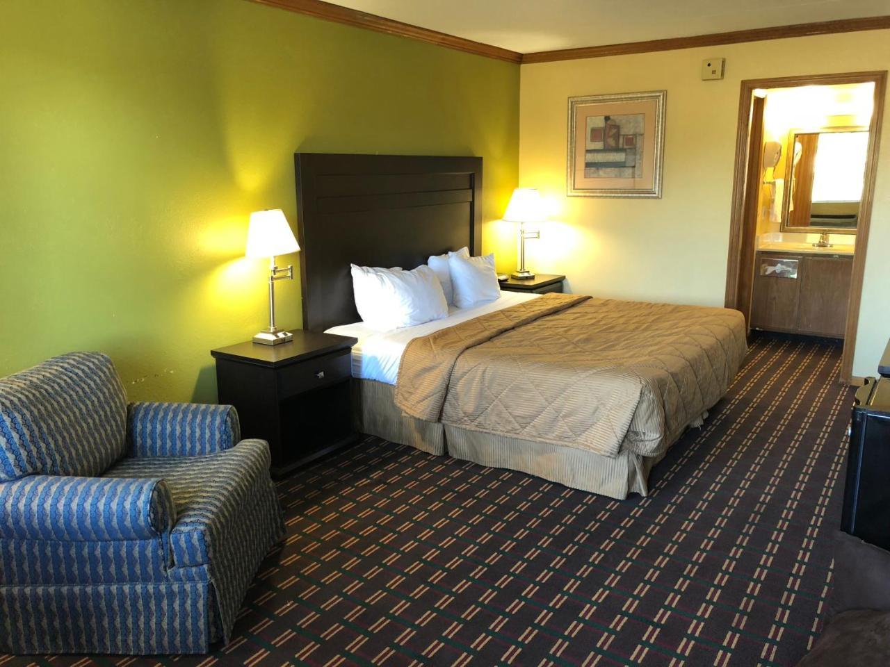 Americas Best Value Inn Maumee/Toledo Esterno foto